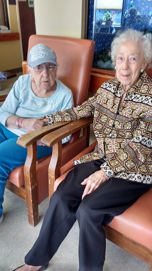 Wanda &amp; Mom xmas 2015