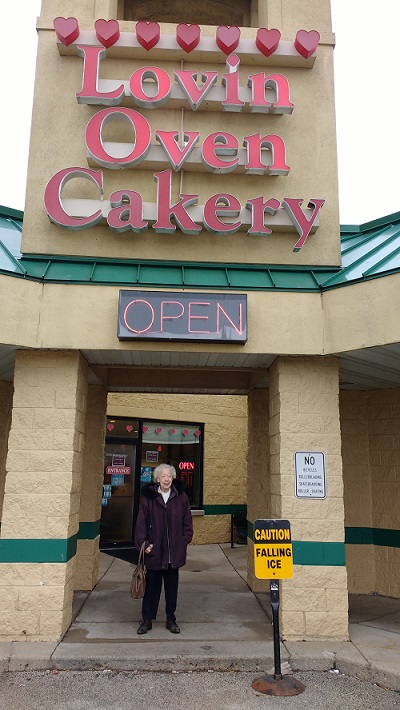 Mom and Lovin Oven Cakery Jan 26 2016